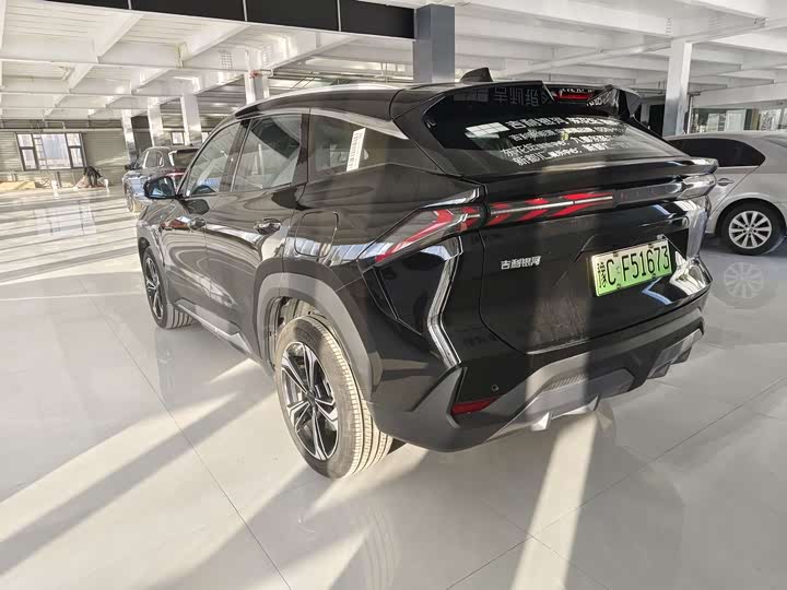 Фото 5 - Geely Galaxy L7