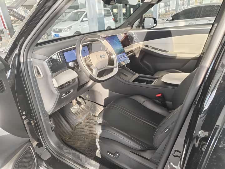 Фото 8 - Geely Galaxy L7