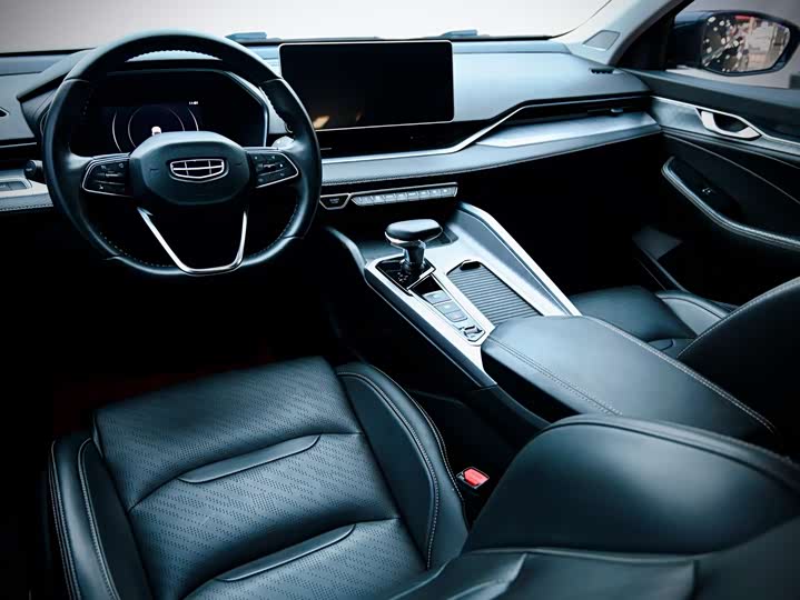 Фото 9 - Geely Preface