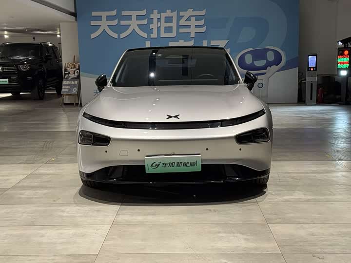 Фото 2 - XPeng P7
