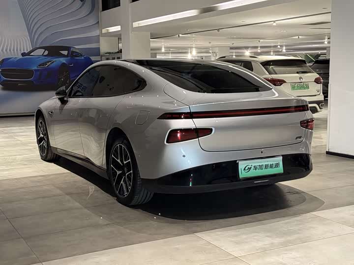 Фото 9 - XPeng P7