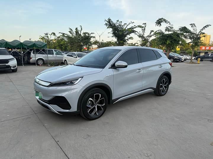 Фото 3 - BYD Yuan Plus