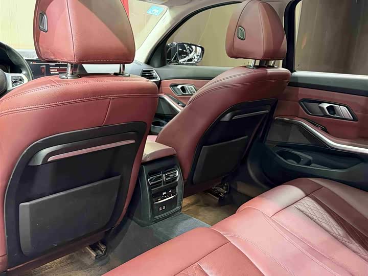 Фото 10 - BMW 3 Series