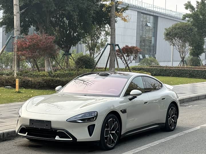 Фото 1 - Xiaomi SU7