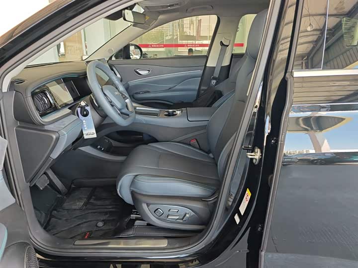 Фото 15 - BYD Sea Lion 07 DM-i Hybrid