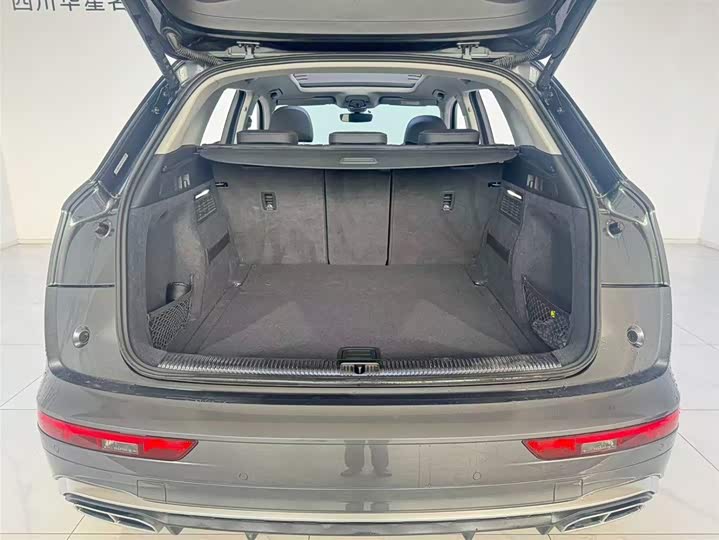 Фото 6 - Audi Q5L