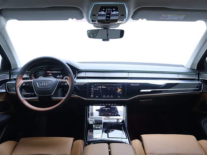 Фото 13 - Audi A8