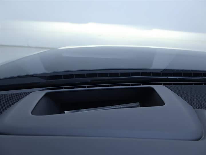 Фото 16 - Audi A8