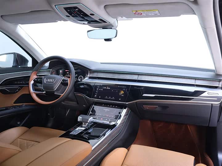 Фото 20 - Audi A8
