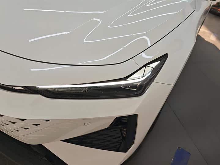 Фото 5 - Changan UNI-V