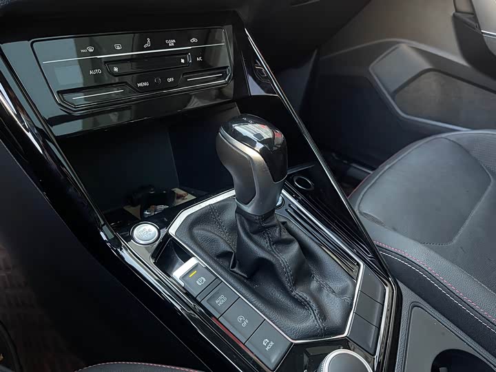 Фото 10 - Volkswagen Tayron