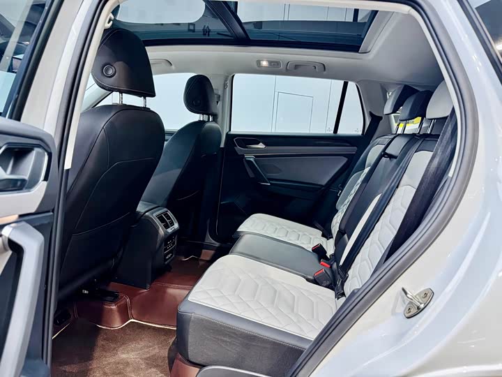 Фото 10 - Volkswagen Tayron