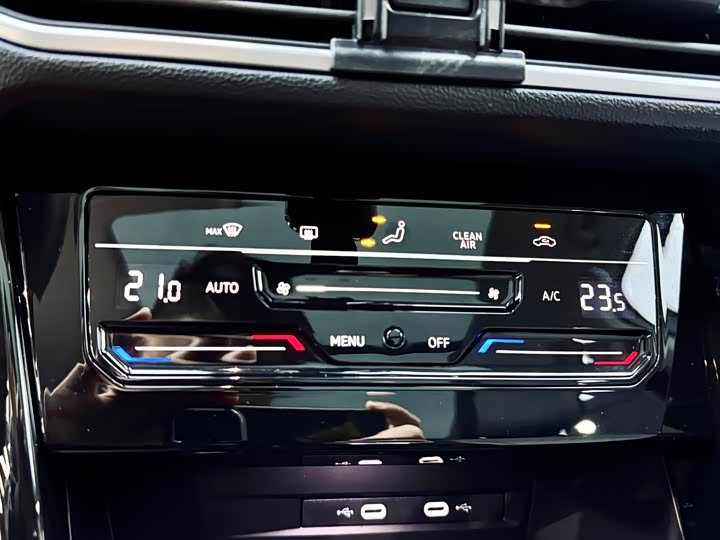 Фото 16 - Volkswagen Tayron