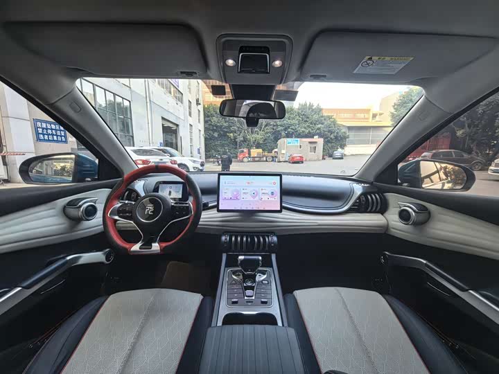 Фото 11 - BYD Yuan Plus