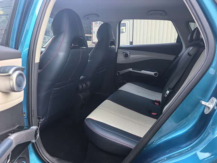 Фото 13 - BYD Yuan Plus