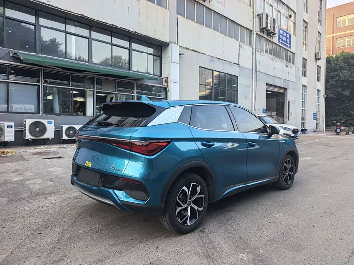 Фото 7 - BYD Yuan Plus