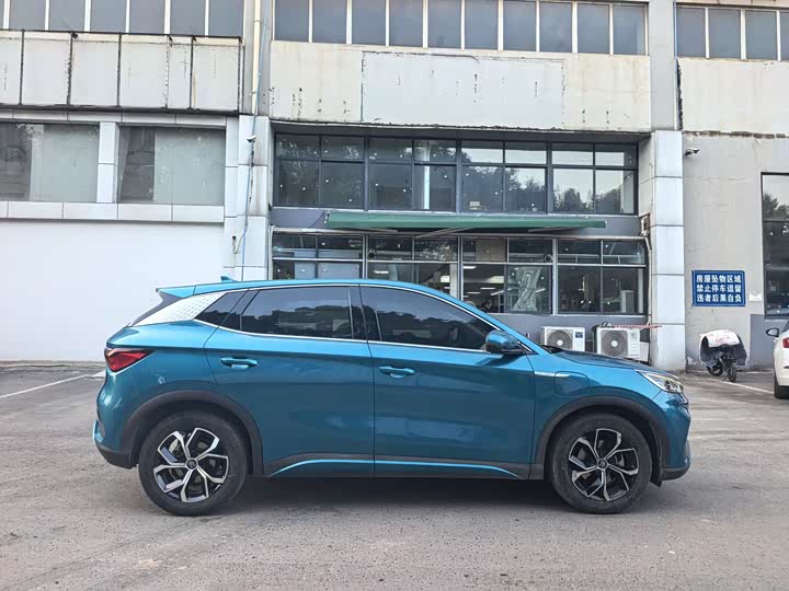 Фото 8 - BYD Yuan Plus