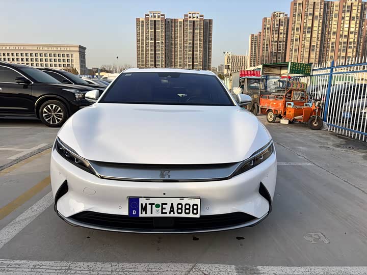 Фото 2 - BYD Han