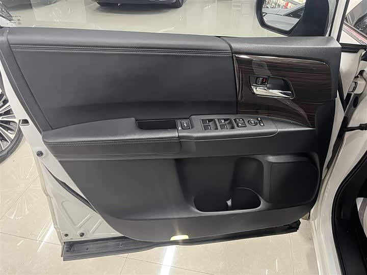 Фото 11 - Honda Odyssey