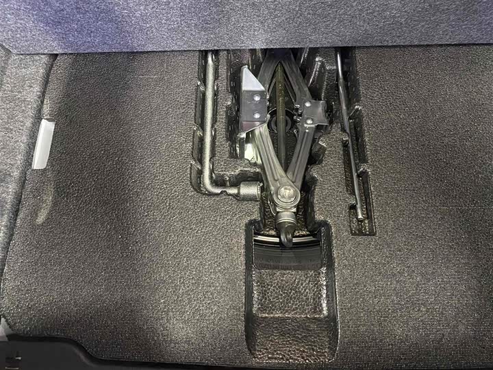 Фото 23 - Honda Inspire