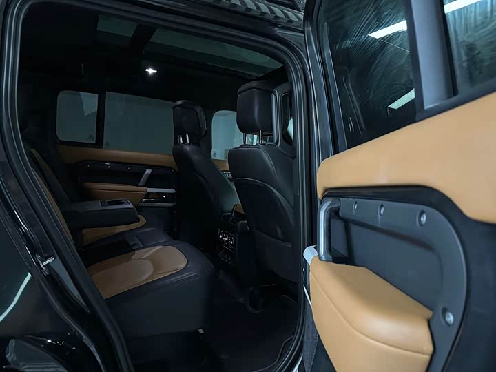 Фото 21 - Land Rover Defender