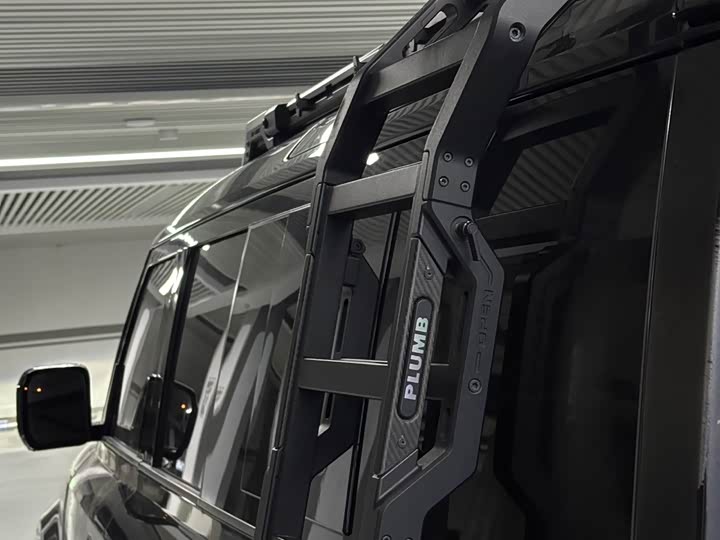 Фото 24 - Land Rover Defender