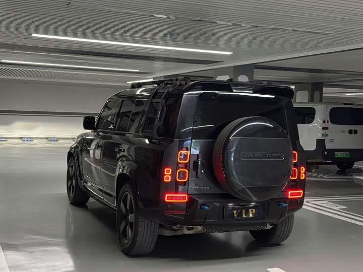 Фото 28 - Land Rover Defender