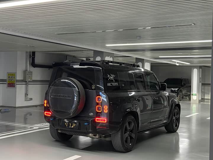 Фото 30 - Land Rover Defender