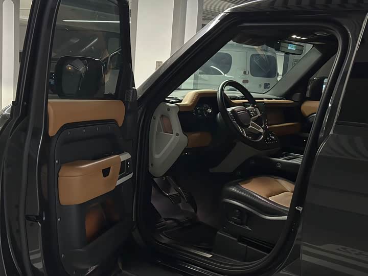 Фото 8 - Land Rover Defender