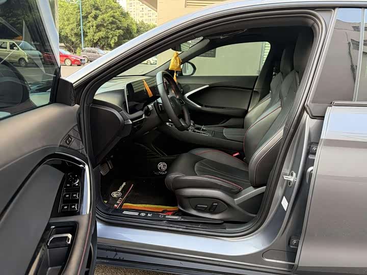 Фото 6 - MG Motor 7