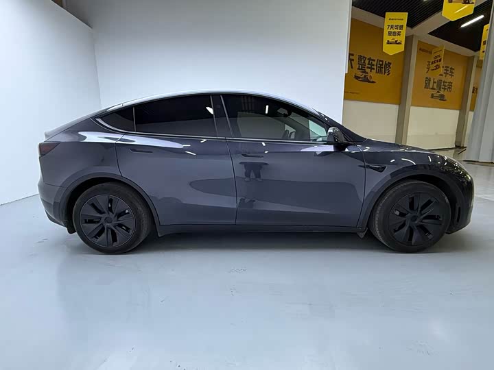 Фото 4 - Tesla Model Y