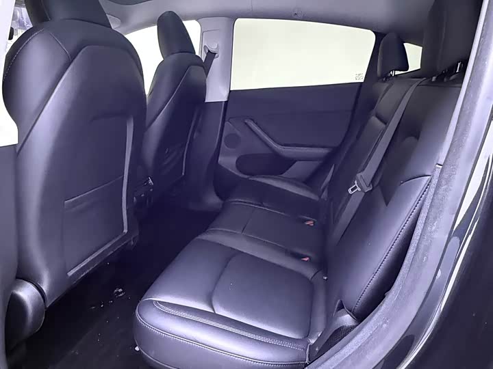 Фото 6 - Tesla Model Y