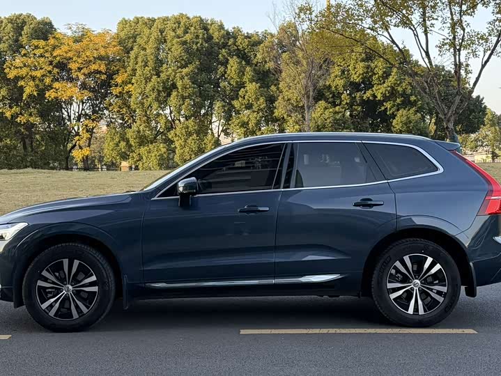 Фото 4 - Volvo XC60