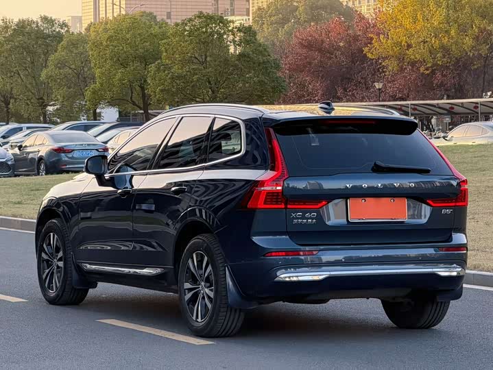 Фото 5 - Volvo XC60