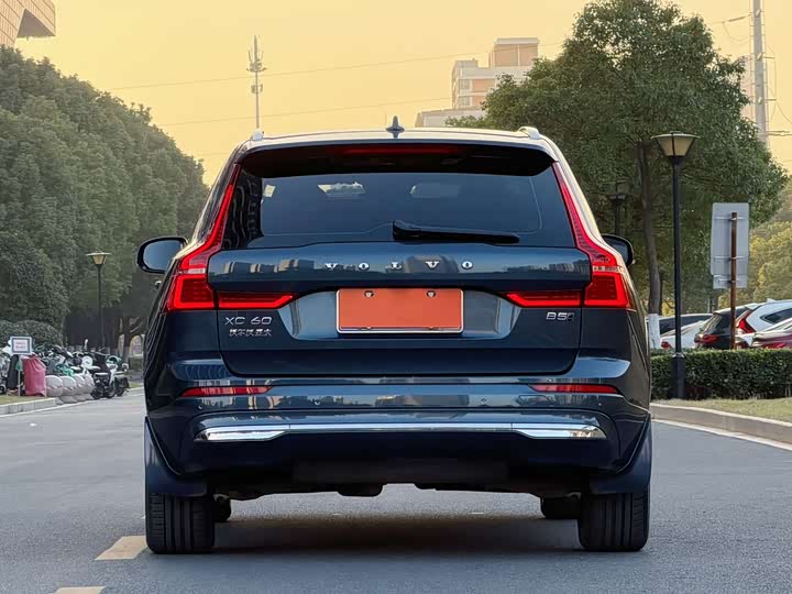 Фото 6 - Volvo XC60