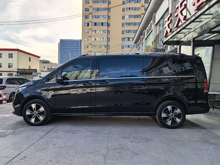 Фото 3 - Mercedes-Benz V-Class