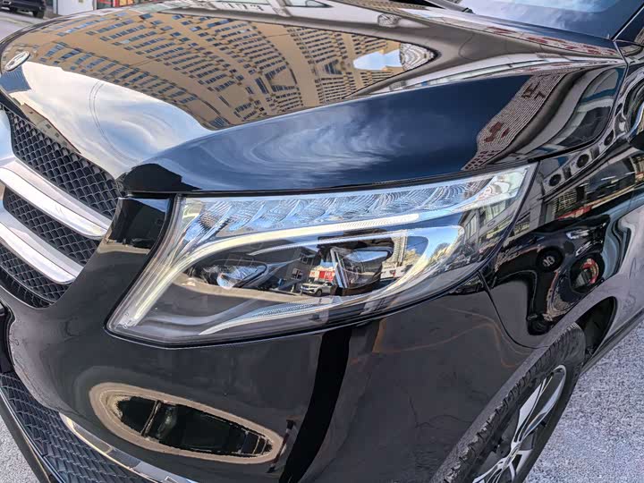 Фото 30 - Mercedes-Benz V-Class