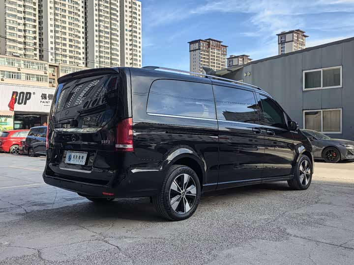 Фото 5 - Mercedes-Benz V-Class