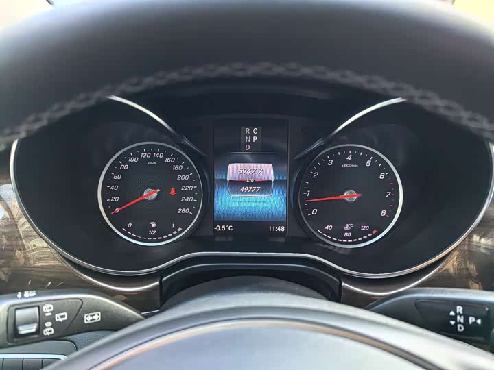 Фото 8 - Mercedes-Benz V-Class