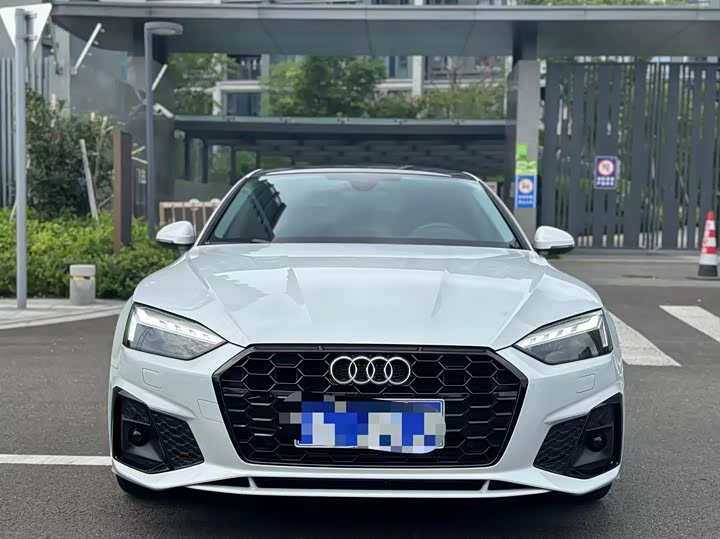 Фото 2 - Audi A5