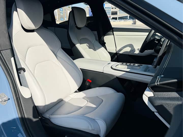 Фото 10 - Xiaomi SU7