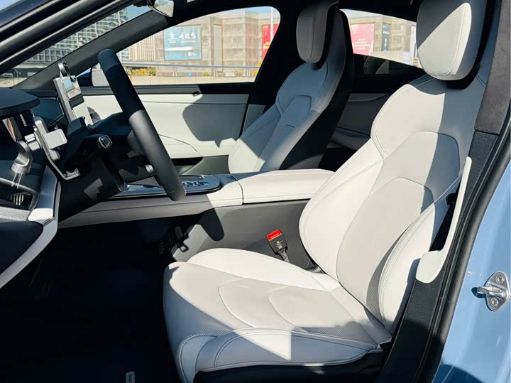 Фото 5 - Xiaomi SU7