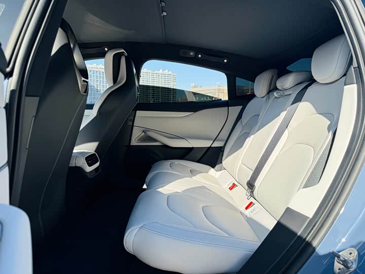 Фото 7 - Xiaomi SU7