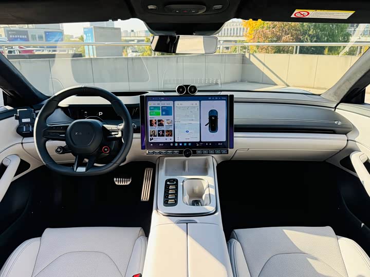 Фото 8 - Xiaomi SU7