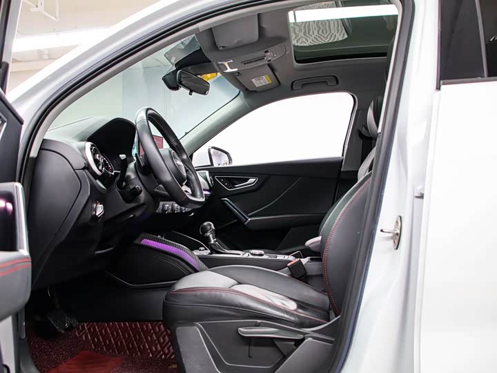 Фото 13 - Audi Q2L