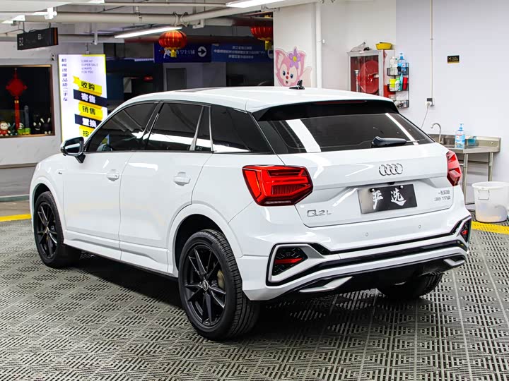 Фото 20 - Audi Q2L