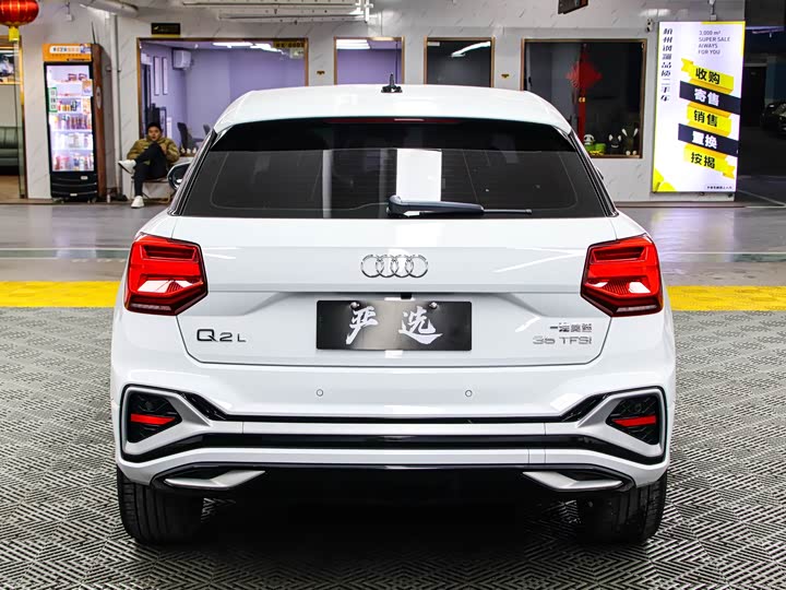 Фото 21 - Audi Q2L