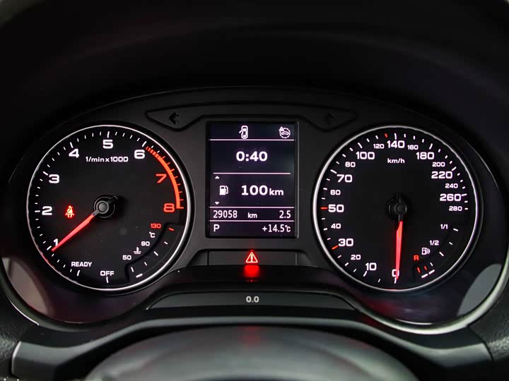 Фото 23 - Audi Q2L