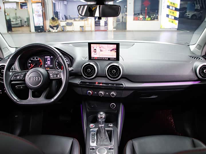 Фото 4 - Audi Q2L