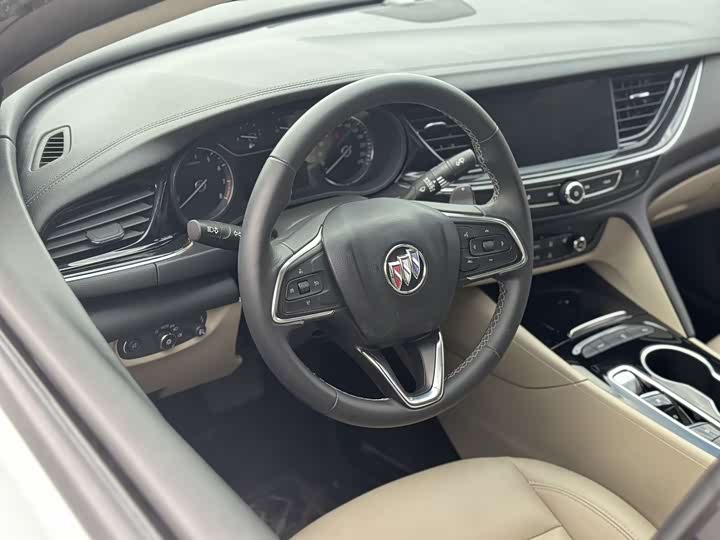 Фото 10 - Buick Regal